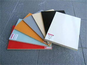 强强联合 三聚氰胺浸渍纸表面uv涂装板受市场追捧之因